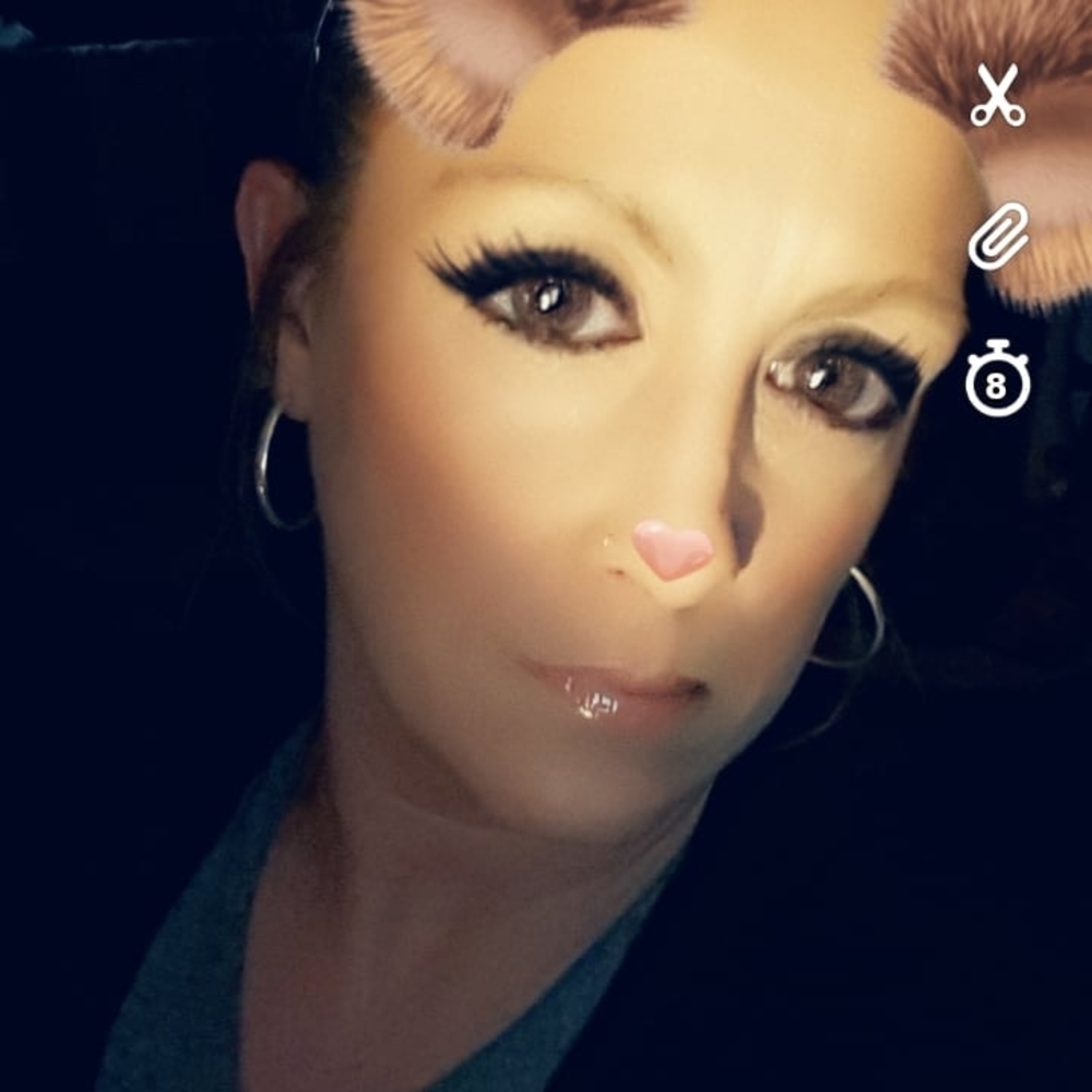 Meet your Posher, Dionne